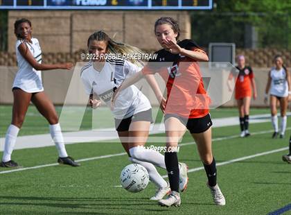 Thumbnail 2 in Rockwall vs. Southlake Carroll (UIL 6A Girls Soccer State Final) photogallery.