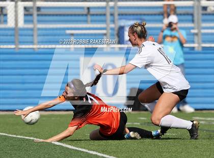 Thumbnail 1 in Rockwall vs. Southlake Carroll (UIL 6A Girls Soccer State Final) photogallery.