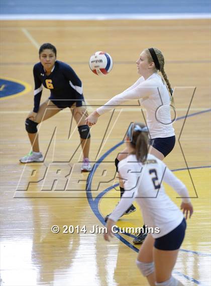 Thumbnail 3 in Leyden vs Addison Trail (Eagle Invite) photogallery.