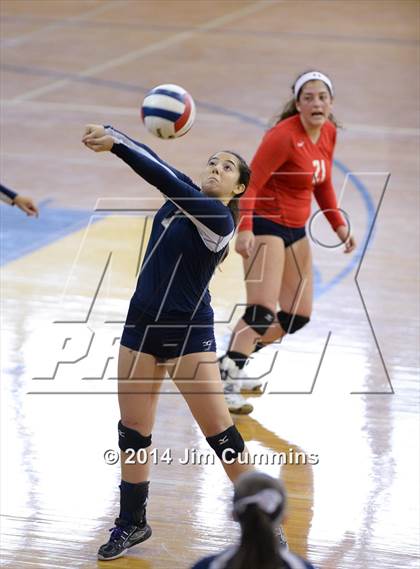 Thumbnail 2 in Leyden vs Addison Trail (Eagle Invite) photogallery.
