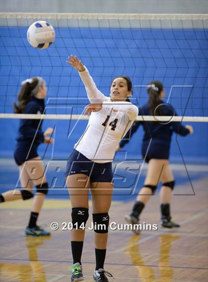 Thumbnail 2 in Leyden vs Addison Trail (Eagle Invite) photogallery.