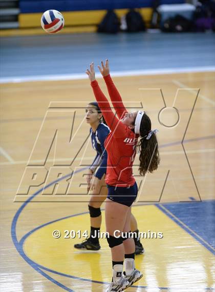 Thumbnail 3 in Leyden vs Addison Trail (Eagle Invite) photogallery.