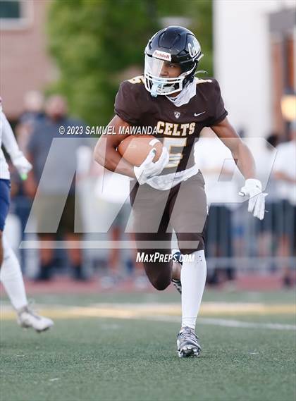Thumbnail 3 in   Garfield @ Crespi photogallery.