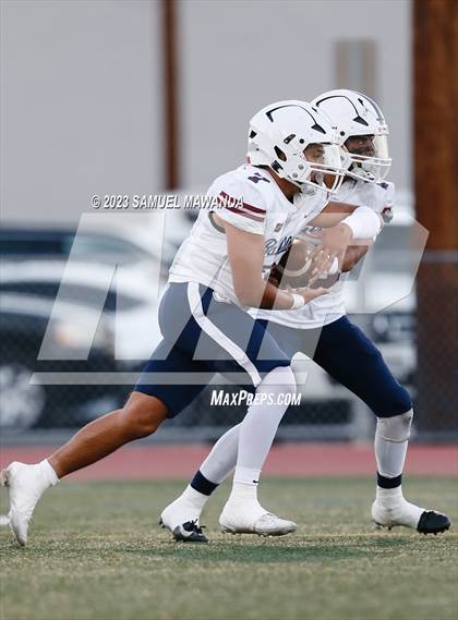Thumbnail 1 in   Garfield @ Crespi photogallery.