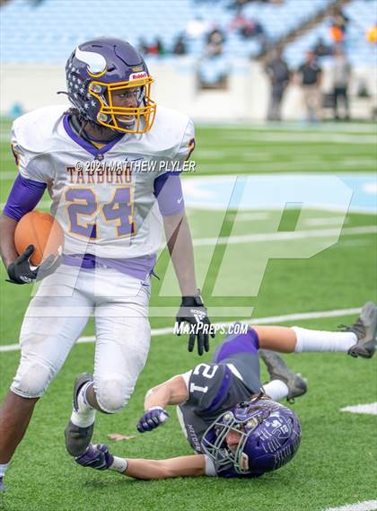 Thumbnail 2 in Tarboro vs. Mitchell (NCHSAA 1A Final - 2 of 2) photogallery.