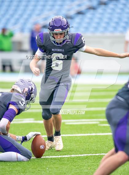 Thumbnail 3 in Tarboro vs. Mitchell (NCHSAA 1A Final - 2 of 2) photogallery.