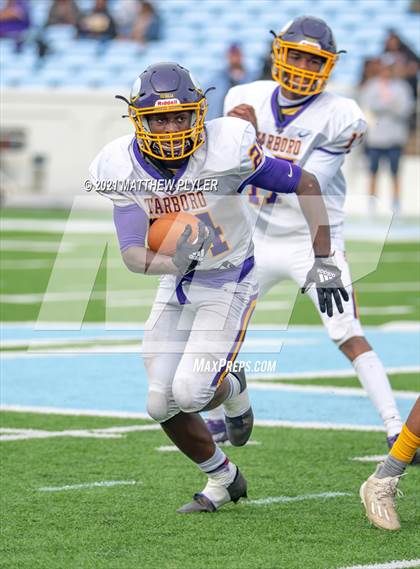 Thumbnail 1 in Tarboro vs. Mitchell (NCHSAA 1A Final - 2 of 2) photogallery.