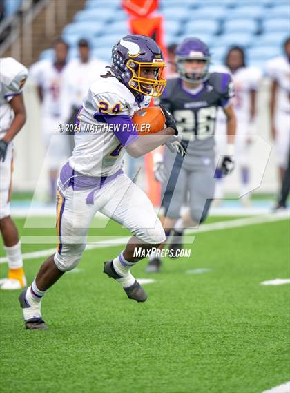 Thumbnail 2 in Tarboro vs. Mitchell (NCHSAA 1A Final - 2 of 2) photogallery.