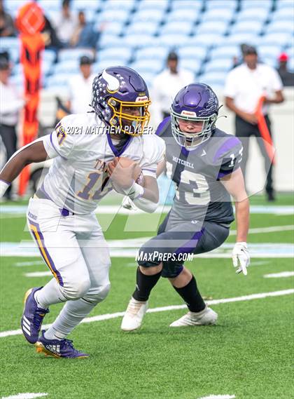 Thumbnail 1 in Tarboro vs. Mitchell (NCHSAA 1A Final - 2 of 2) photogallery.