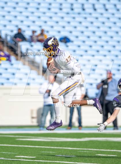 Thumbnail 3 in Tarboro vs. Mitchell (NCHSAA 1A Final - 2 of 2) photogallery.