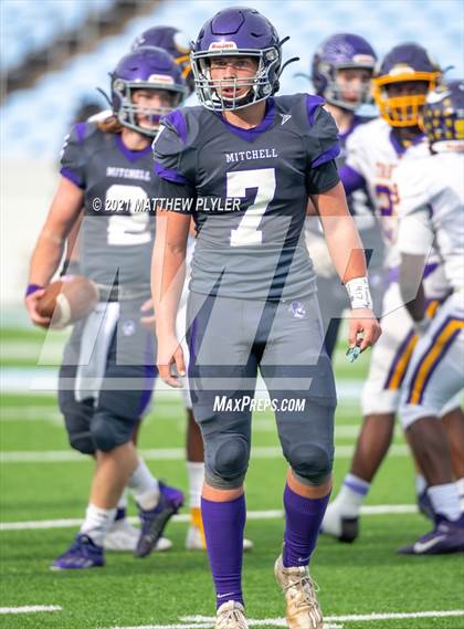 Thumbnail 3 in Tarboro vs. Mitchell (NCHSAA 1A Final - 2 of 2) photogallery.