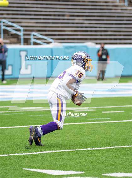 Thumbnail 3 in Tarboro vs. Mitchell (NCHSAA 1A Final - 2 of 2) photogallery.
