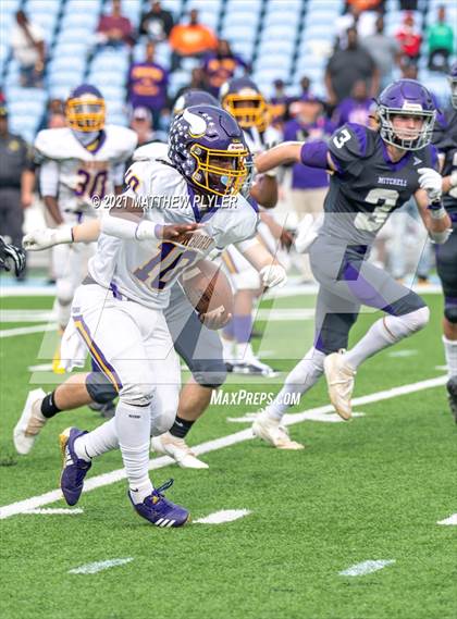 Thumbnail 3 in Tarboro vs. Mitchell (NCHSAA 1A Final - 2 of 2) photogallery.
