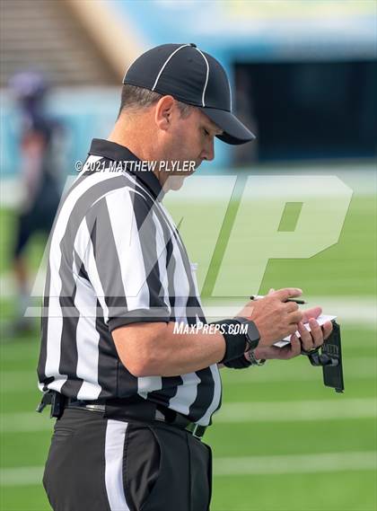 Thumbnail 2 in Tarboro vs. Mitchell (NCHSAA 1A Final - 2 of 2) photogallery.