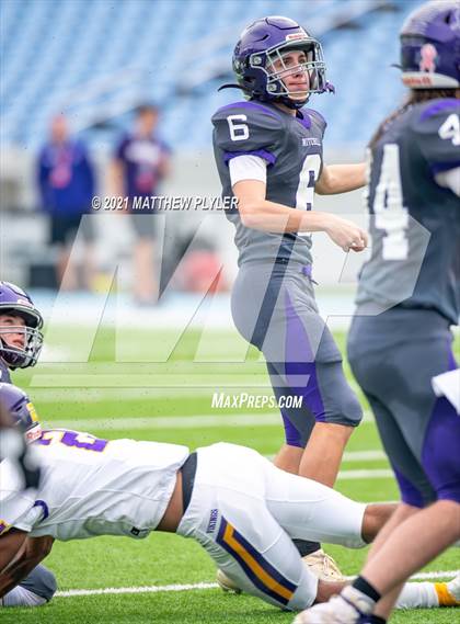 Thumbnail 3 in Tarboro vs. Mitchell (NCHSAA 1A Final - 2 of 2) photogallery.