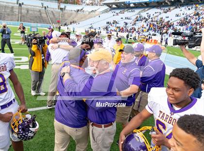Thumbnail 2 in Tarboro vs. Mitchell (NCHSAA 1A Final - 2 of 2) photogallery.