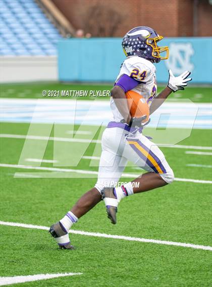 Thumbnail 3 in Tarboro vs. Mitchell (NCHSAA 1A Final - 2 of 2) photogallery.