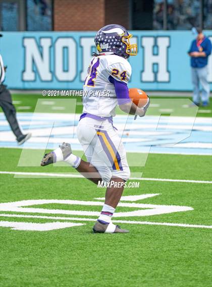 Thumbnail 2 in Tarboro vs. Mitchell (NCHSAA 1A Final - 2 of 2) photogallery.