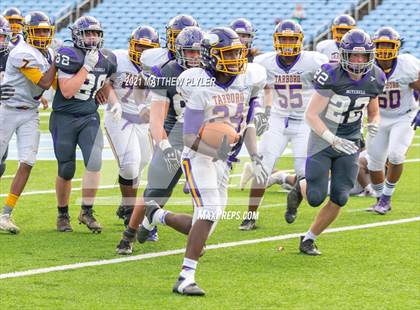 Thumbnail 3 in Tarboro vs. Mitchell (NCHSAA 1A Final - 2 of 2) photogallery.