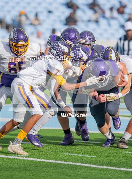 Thumbnail 3 in Tarboro vs. Mitchell (NCHSAA 1A Final - 2 of 2) photogallery.