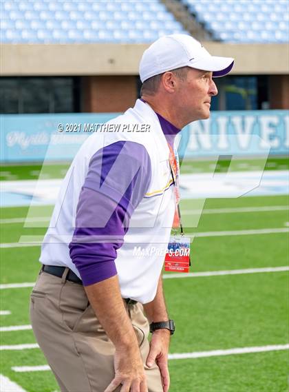 Thumbnail 2 in Tarboro vs. Mitchell (NCHSAA 1A Final - 2 of 2) photogallery.