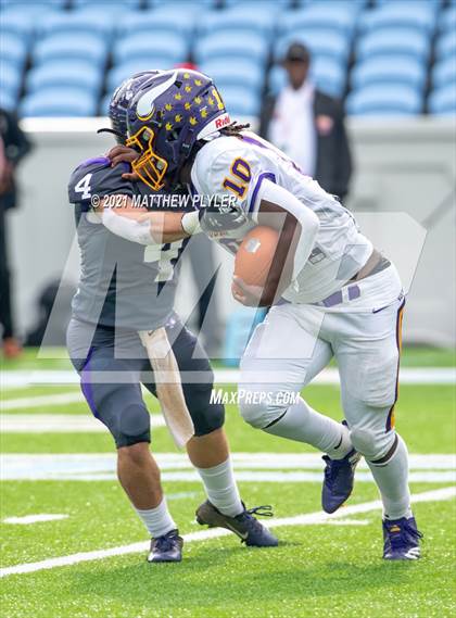 Thumbnail 3 in Tarboro vs. Mitchell (NCHSAA 1A Final - 2 of 2) photogallery.