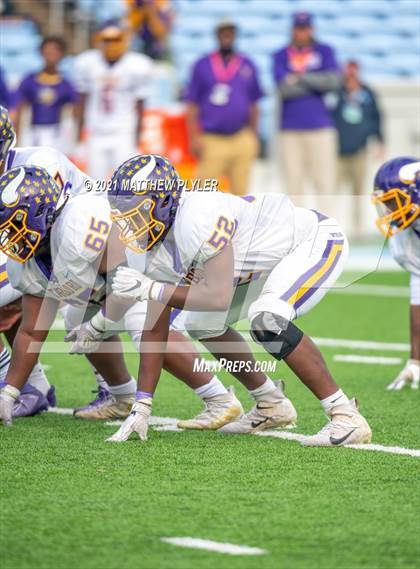 Thumbnail 3 in Tarboro vs. Mitchell (NCHSAA 1A Final - 2 of 2) photogallery.