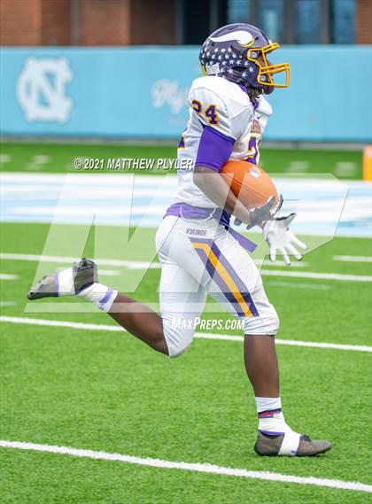 Thumbnail 1 in Tarboro vs. Mitchell (NCHSAA 1A Final - 2 of 2) photogallery.