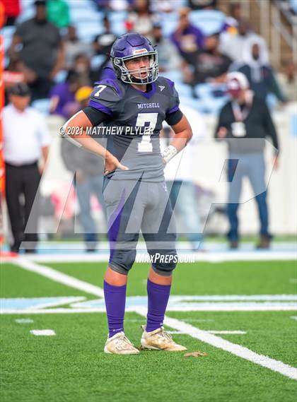 Thumbnail 1 in Tarboro vs. Mitchell (NCHSAA 1A Final - 2 of 2) photogallery.
