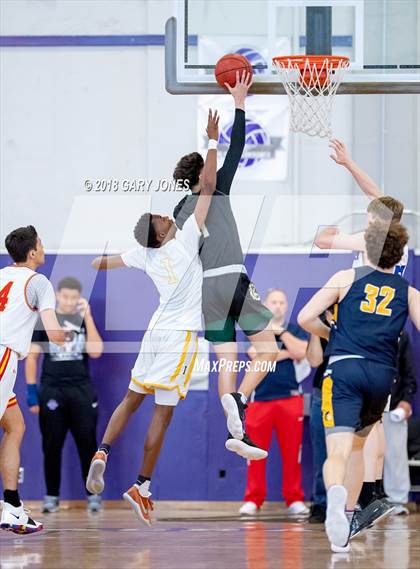 Thumbnail 3 in Sacramento Optimist All-Star Game - Large School photogallery.