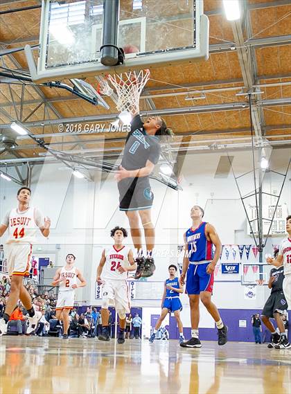 Thumbnail 2 in Sacramento Optimist All-Star Game - Large School photogallery.