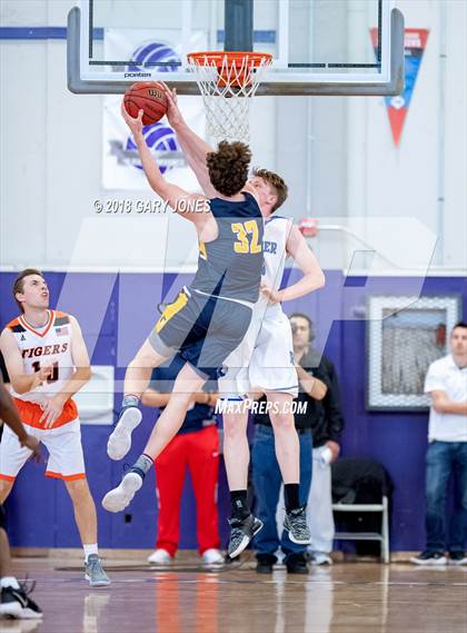 Thumbnail 1 in Sacramento Optimist All-Star Game - Large School photogallery.