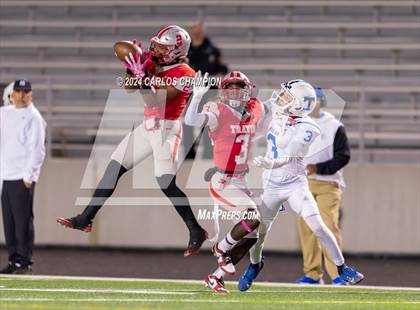 Thumbnail 3 in Manor New Tech @ Travis photogallery.