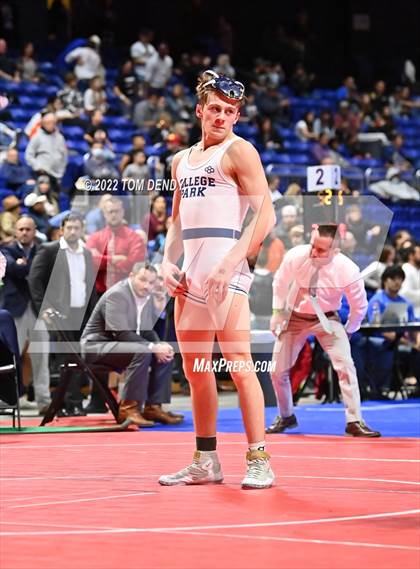 Thumbnail 3 in UIL State Championships - 6A 145lb Final photogallery.