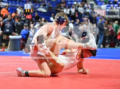 Thumbnail 2 in UIL State Championships - 6A 145lb Final photogallery.