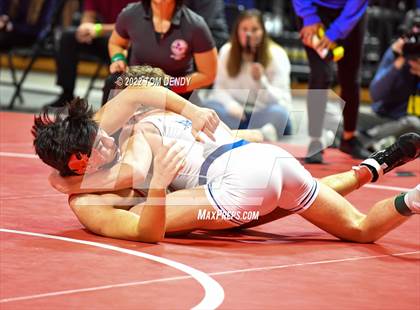 Thumbnail 3 in UIL State Championships - 6A 145lb Final photogallery.