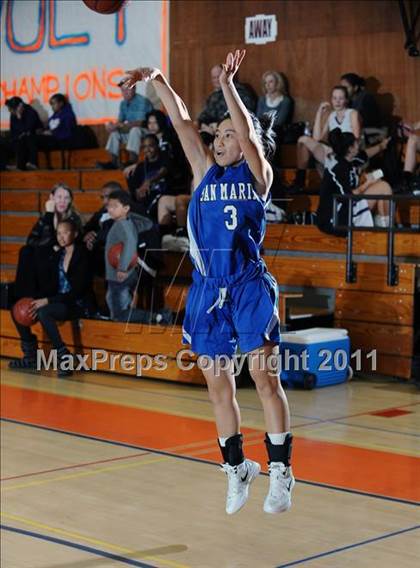 Thumbnail 3 in San Marino vs. Marshall (Poly Tournament) photogallery.