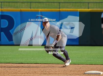 Thumbnail 1 in Abbott vs. Fayetteville (UIL 1A Baseball State Final) photogallery.