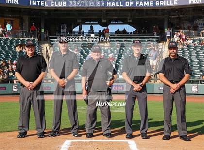 Thumbnail 1 in Abbott vs. Fayetteville (UIL 1A Baseball State Final) photogallery.