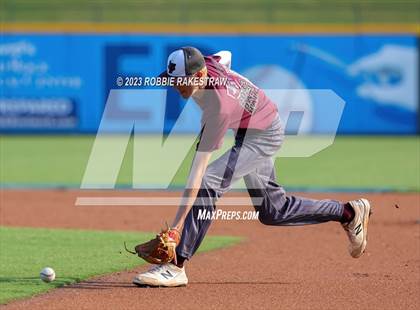 Thumbnail 2 in Abbott vs. Fayetteville (UIL 1A Baseball State Final) photogallery.