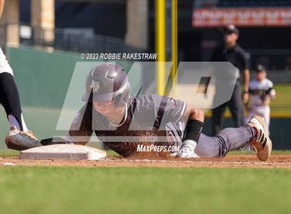 Thumbnail 2 in Abbott vs. Fayetteville (UIL 1A Baseball State Final) photogallery.