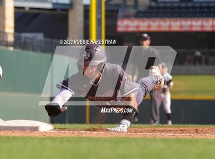 Thumbnail 3 in Abbott vs. Fayetteville (UIL 1A Baseball State Final) photogallery.