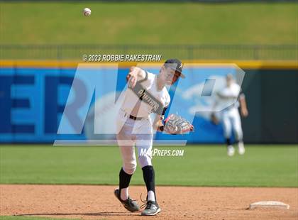 Thumbnail 3 in Abbott vs. Fayetteville (UIL 1A Baseball State Final) photogallery.