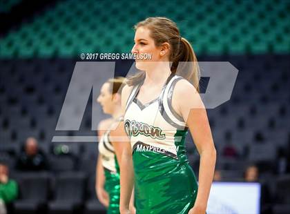 Thumbnail 2 in Dixon vs. Colfax photogallery.