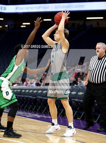 Thumbnail 3 in Dixon vs. Colfax photogallery.