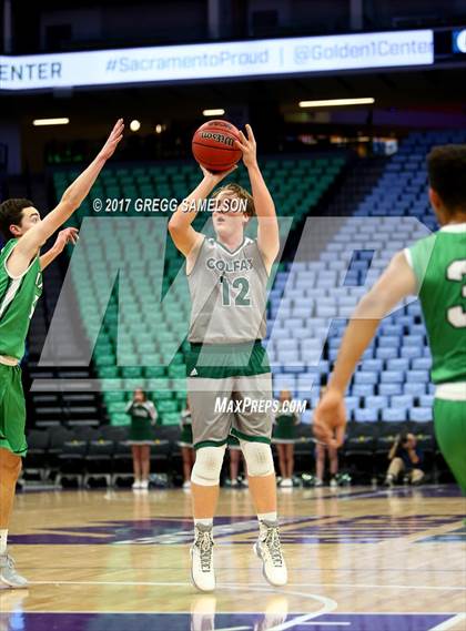 Thumbnail 2 in Dixon vs. Colfax photogallery.
