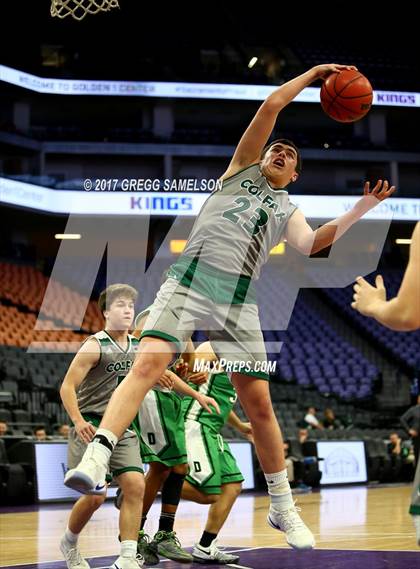 Thumbnail 2 in Dixon vs. Colfax photogallery.