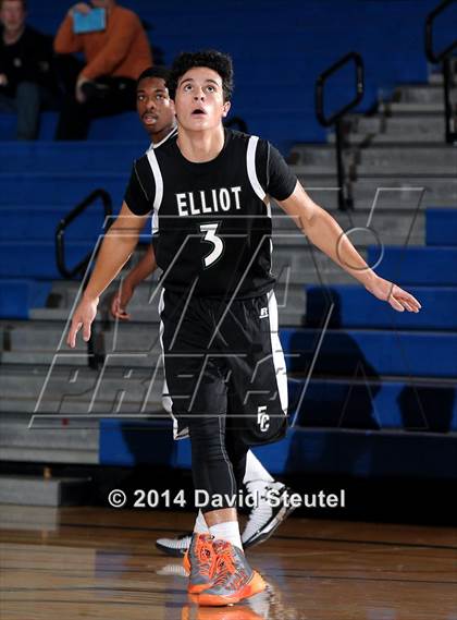 Thumbnail 2 in Elliot Christian vs. Rio Linda (Les Curry Invitational) photogallery.