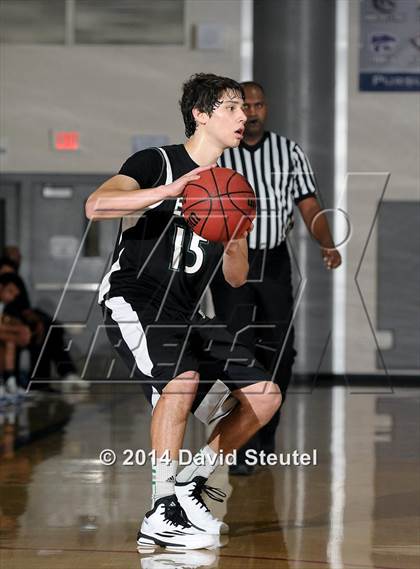 Thumbnail 1 in Elliot Christian vs. Rio Linda (Les Curry Invitational) photogallery.
