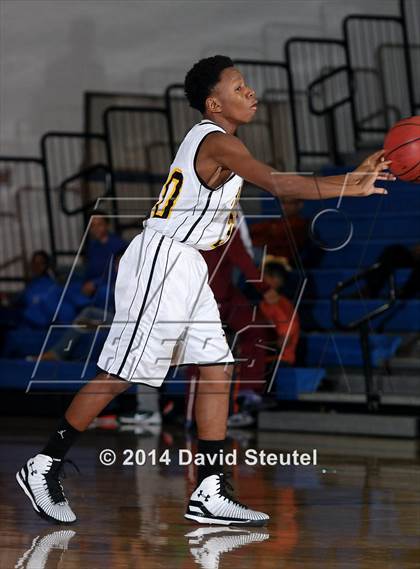 Thumbnail 3 in Elliot Christian vs. Rio Linda (Les Curry Invitational) photogallery.